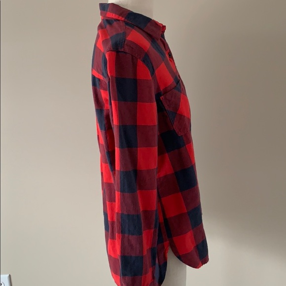 Old Navy flannel - Picture 2 of 4